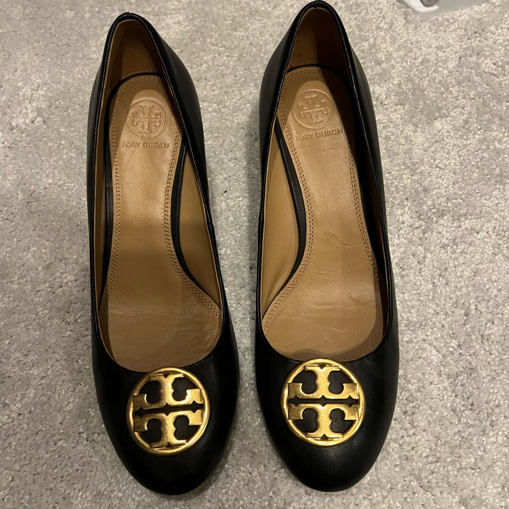 Tory Burch Wedge Pumps LIKE NEW Size 8